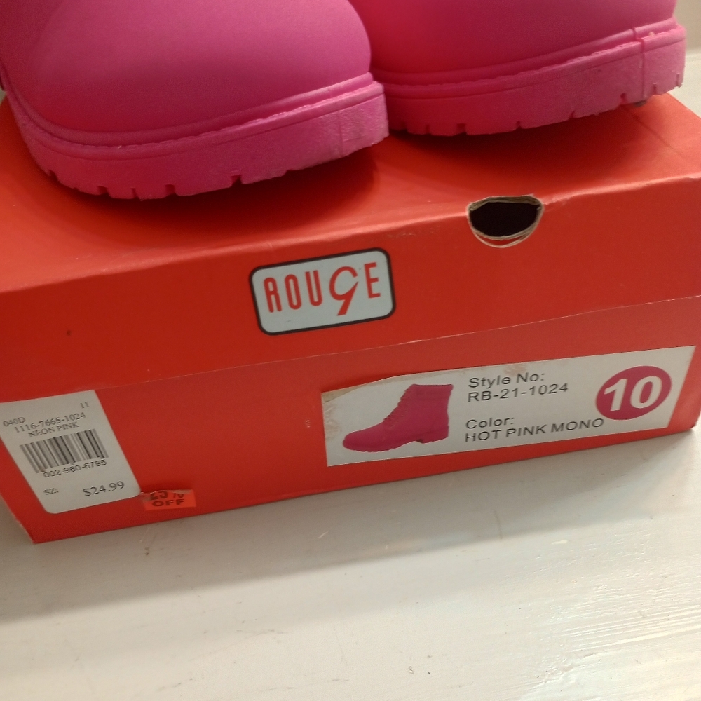 Rouge Women's Combat/Moto Boots New With Box - Picture 3 of 6